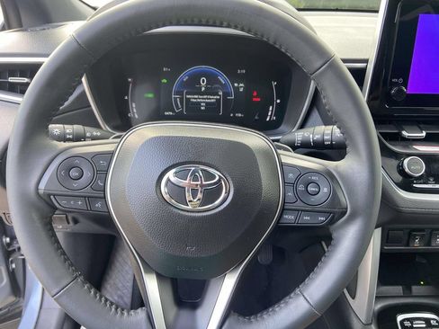 Used 2024 Toyota Corolla Cross AWD Hybrid w/ Convenience Package image 37