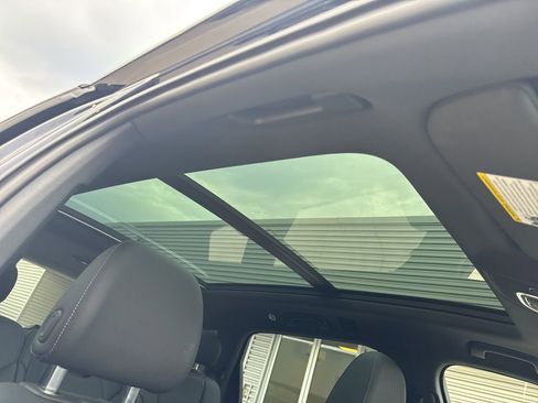 Used 2025 Audi Q7 2.0T Premium w/ Convenience Plus Package image 19