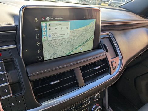 Certified 2023 GMC Yukon SLT w/ SLT Premium Package image 2