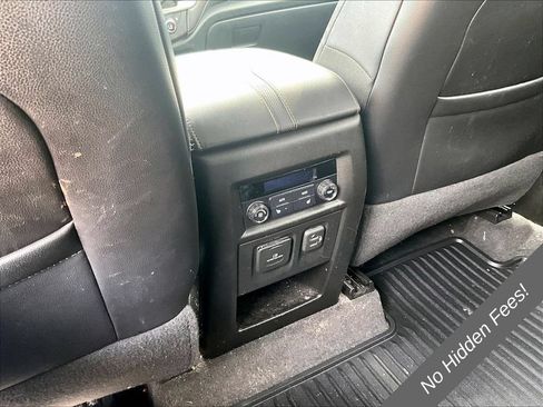Used 2018 Chevrolet Traverse Premier w/ Redline Edition AWD/4WD image 27