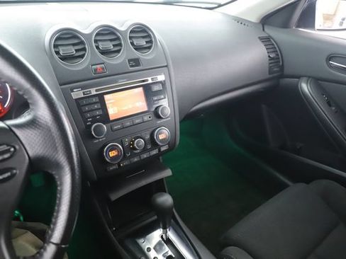 Used 2011 Nissan Altima 2.5 S w/ 2.5S Premium Pkg FWD image 25