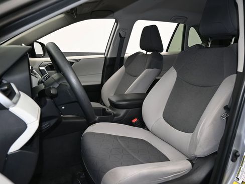 Used 2023 Toyota RAV4 XLE image 10