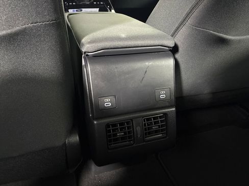 Used 2024 Subaru Solterra Premium image 22