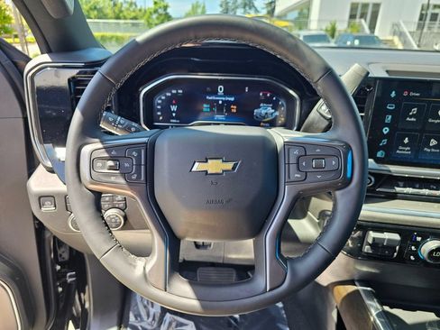 Used 2025 Chevrolet Silverado 2500 High Country w/ High Country Premium Package AWD/4WD image 27