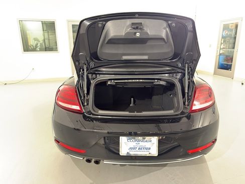 Used 2019 Volkswagen Beetle 2.0T SE image 9