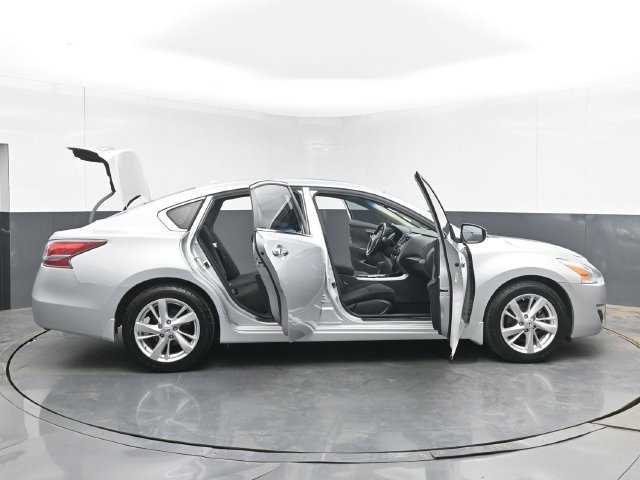 Used 2014 Nissan Altima 2.5 SV w/ Convenience Package FWD image 50