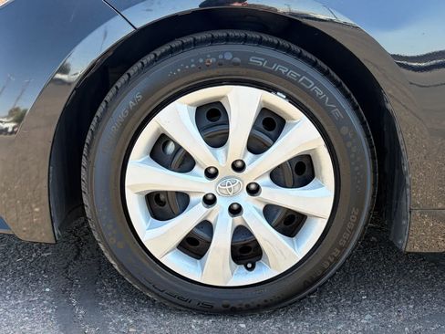 Used 2024 Toyota Corolla LE FWD image 6