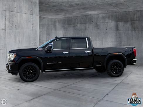 Used 2021 GMC Sierra 2500 Denali w/ Denali Black Diamond Edition AWD/4WD image 3