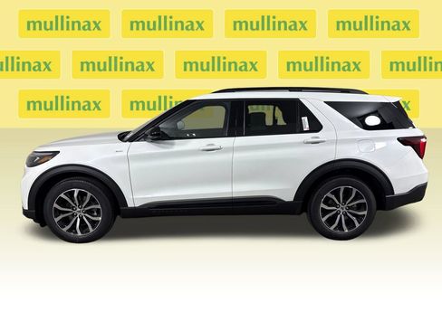 New 2026 Ford Explorer ST-Line RWD image 12