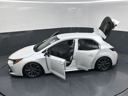 Used 2021 Toyota Corolla XSE FWD image 24