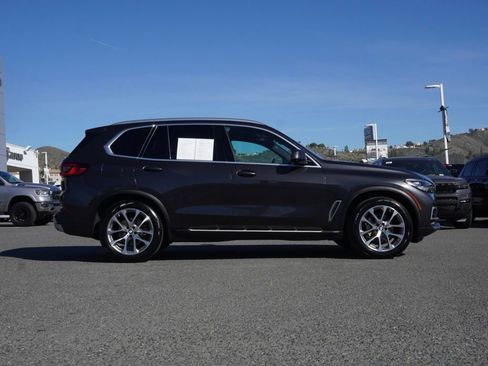 Used 2023 BMW X5 xDrive40i image 3