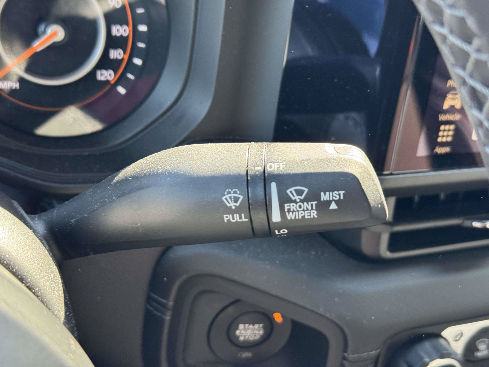 Used 2025 Jeep Gladiator Rubicon AWD/4WD image 21