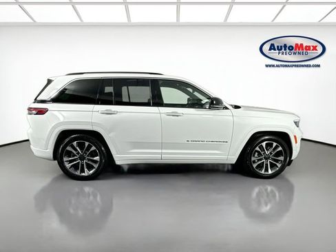 Used 2023 Jeep Grand Cherokee Overland image 10