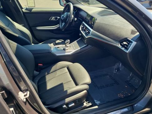 Used 2020 BMW 330i Sedan w/ M Sport Package RWD image 19