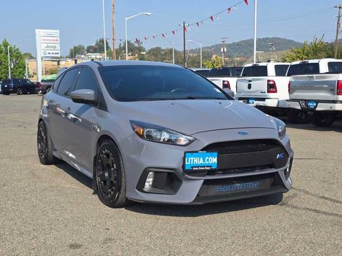 Used 2017 Ford Focus RS AWD/4WD image 7