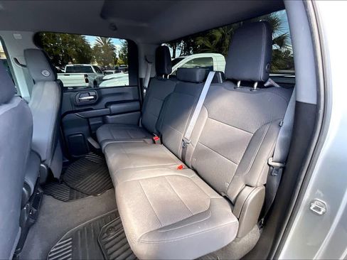 Used 2020 Chevrolet Silverado 2500 Custom w/ Custom Value Package image 25