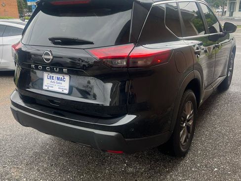 Used 2024 Nissan Rogue S FWD image 5
