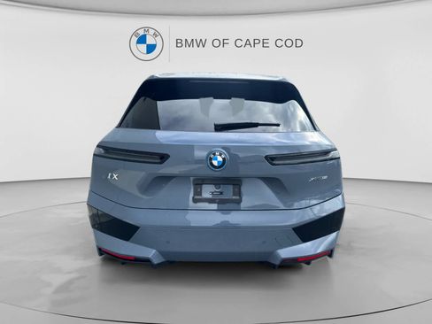 Certified 2024 BMW iX xDrive50 w/ Premium Package AWD/4WD image 8
