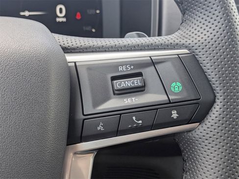 New 2025 Mitsubishi Outlander SE image 28