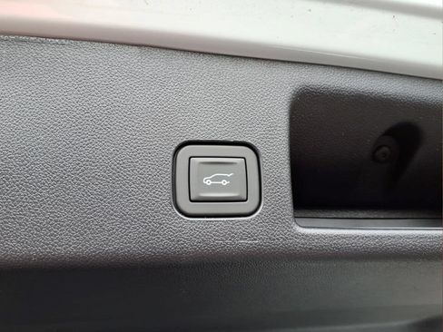 New 2026 Chevrolet Equinox EV LT FWD image 35