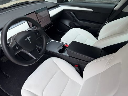 Used 2022 Tesla Model 3 Long Range AWD/4WD image 21