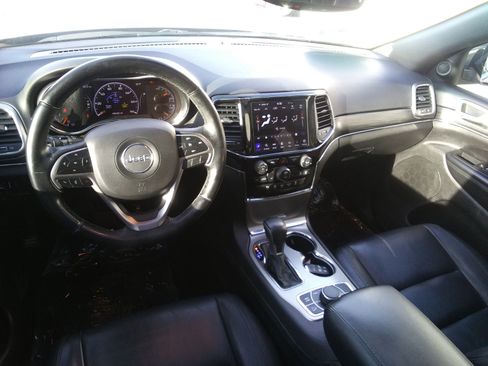 Used 2020 Jeep Grand Cherokee Limited image 13