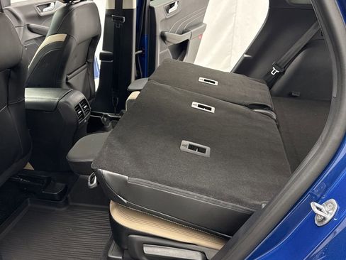 Certified 2022 Ford Escape Titanium w/ Class II Trailer Tow Package image 40