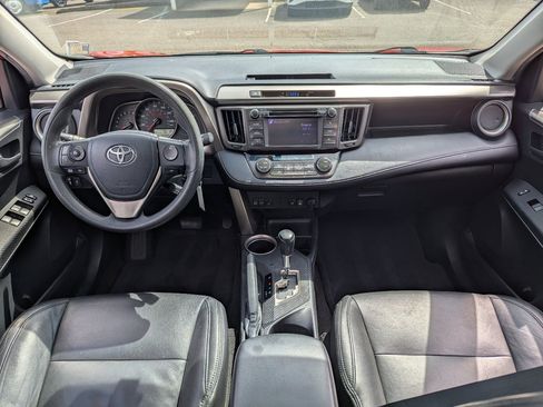 Used 2013 Toyota RAV4 XLE image 22