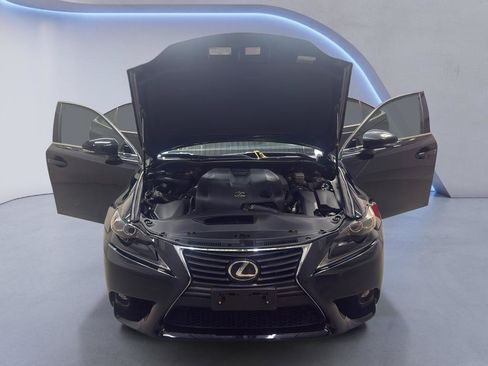 Used 2015 Lexus IS 250 AWD w/ Navigation System Package image 10