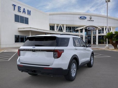 New 2026 Ford Explorer Active RWD image 8