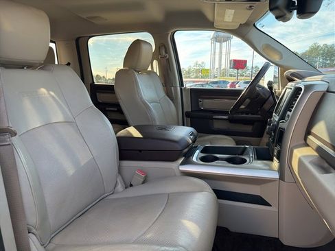 Used 2016 RAM 2500 Laramie image 16