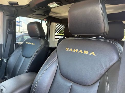 Used 2014 Jeep Wrangler Unlimited Sahara AWD/4WD image 16