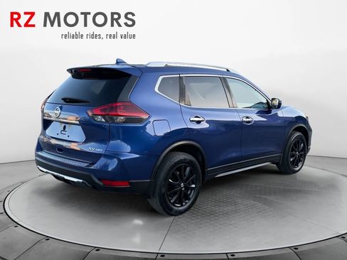 Used 2018 Nissan Rogue SV AWD/4WD image 5