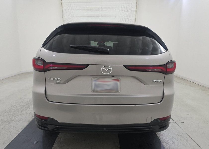 Used 2024 MAZDA CX-90 3.3 Turbo w/ Preferred Package AWD/4WD image 4