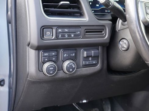 Used 2022 Chevrolet Tahoe Z71 w/ Off-Road Capability Package image 19