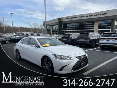 Certified 2025 Lexus ES 350 w/ Premium Package