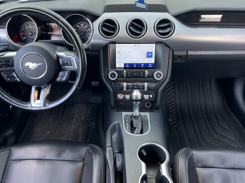 Used 2022 Ford Mustang Premium image 4