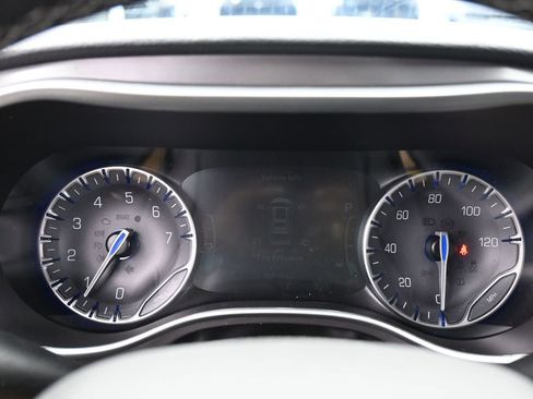 New 2026 Chrysler Pacifica Select image 22