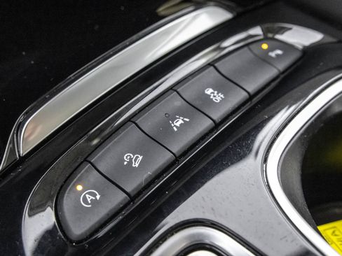 Used 2021 Buick Envision Preferred AWD/4WD image 32