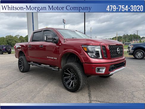 Used 2019 Nissan Titan PRO-4X w/ Pro-4x Convenience Package AWD/4WD image 3