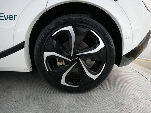 Used 2023 Kia EV6 GT-Line AWD/4WD image 9