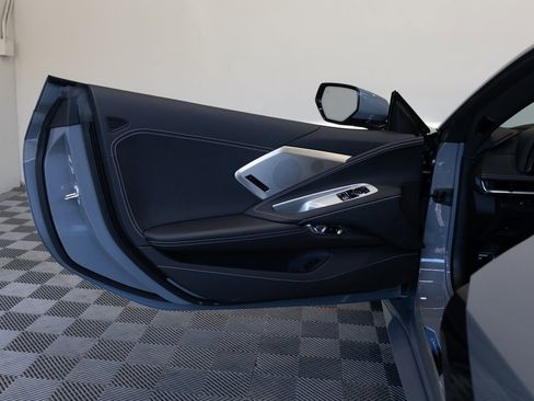 Used 2025 Chevrolet Corvette Stingray Preferred Cpe w/ 2LT image 14