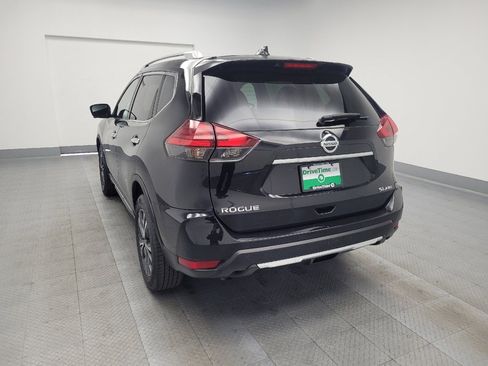 Used 2017 Nissan Rogue SL w/ SL Premium Package image 6