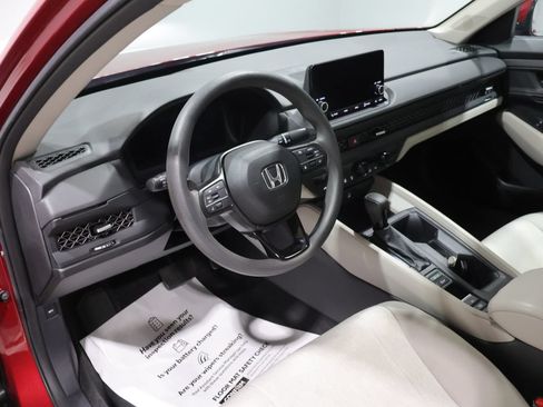 Used 2024 Honda Accord EX image 16
