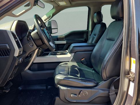 Used 2018 Ford F250 Lariat w/ Lariat Ultimate Package image 9