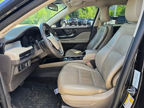 Used 2022 Lincoln Corsair FWD w/ Premium Package image 4