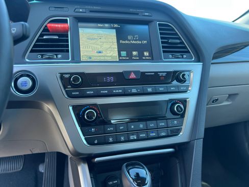 Used 2016 Hyundai Sonata Limited w/ Option Group 02 image 29