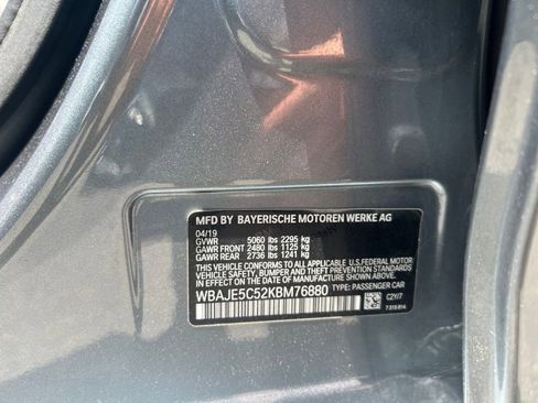 Used 2019 BMW 540i w/ Executive Package RWD image 21