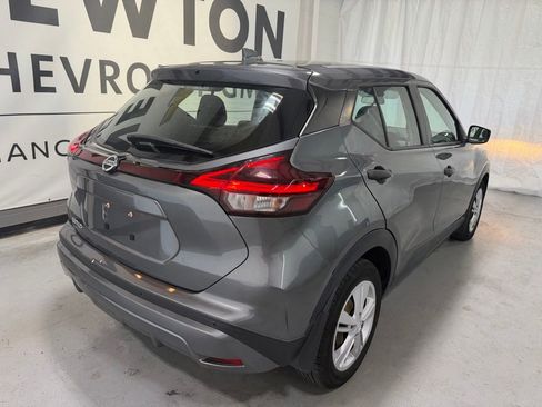 Used 2021 Nissan Kicks S FWD image 20