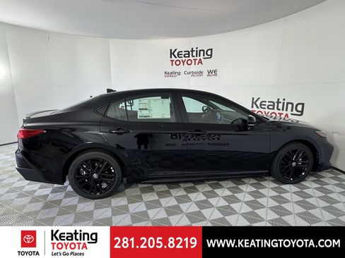 New 2026 Toyota Camry SE image 4